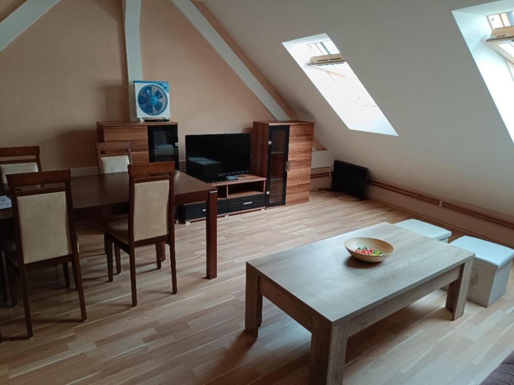 Apartmany Greg Τσέσκε Μπουντεγιόβιτσε Εξωτερικό φωτογραφία
